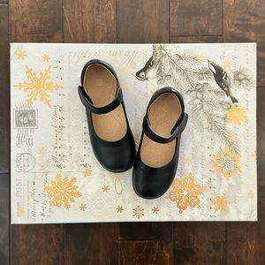 Girls Mary Jane School Uniform Shoes w/Velcro